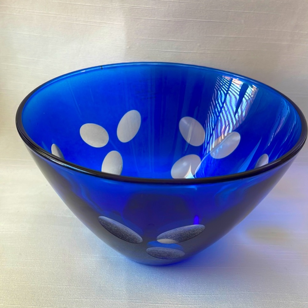 Le Stelle crystal Design Italy cobalt blue color bowl